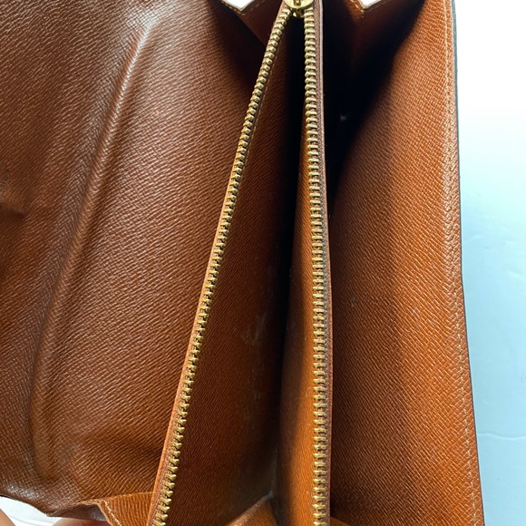 Louis Vuitton Sarah Wallet No. TH0071 - Picture 3 of 13